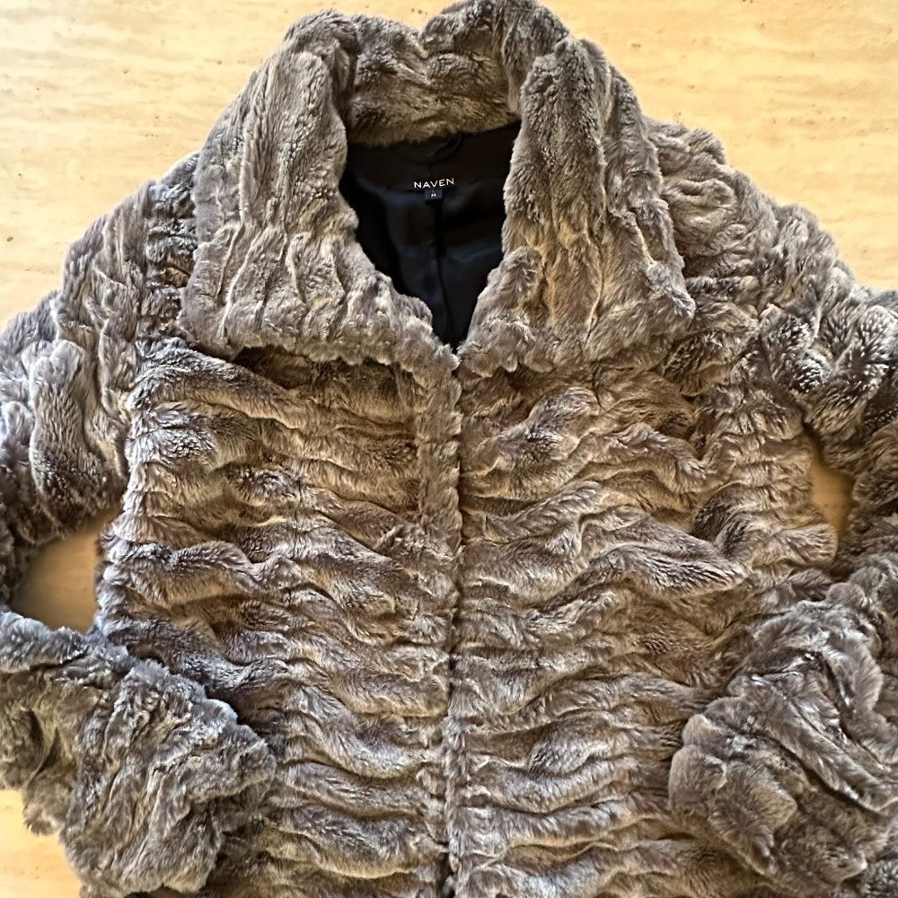 NAVEN Shar-Pei faux fur Coat Sz M